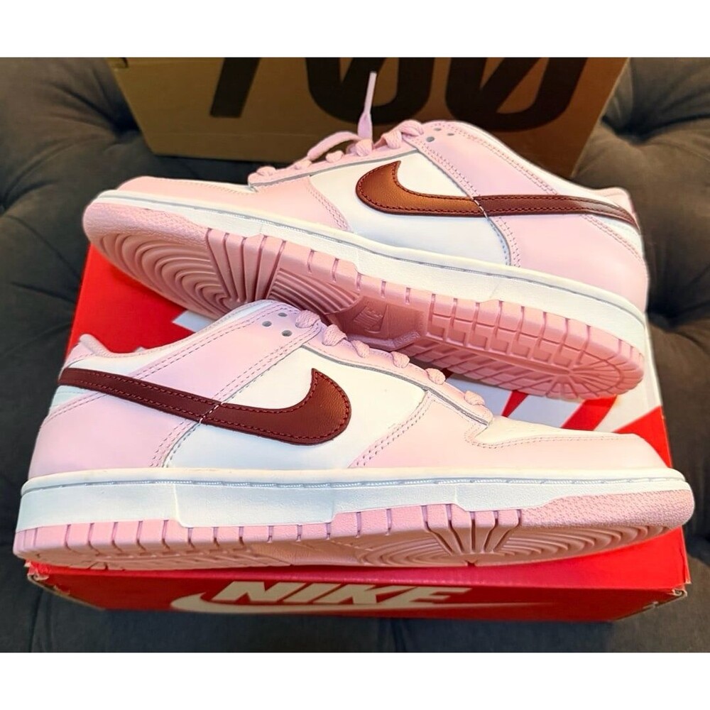 NIKE DUNK LOW PINK FOAM SIZE 7y/8.5W
